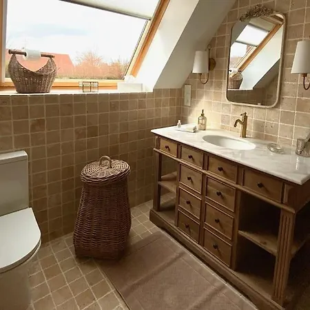 Le Pigeonnier / De Charme 1 A 4 Pers 80 M² Holiday home *