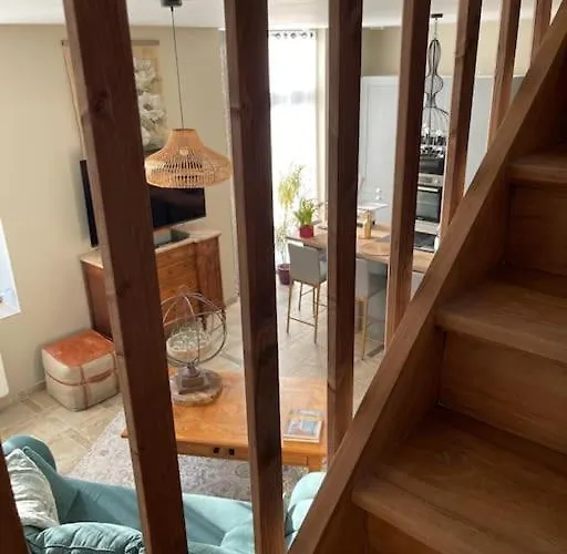 Hébergement de vacances Le Pigeonnier / De Charme 1 à 4 Pers 80 M²